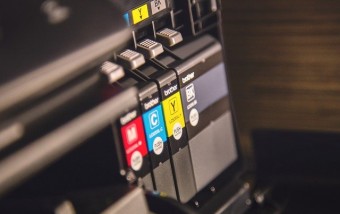 SERVIZI DI PRINT ON DEMAND: INVESTIRE IN QUALITA’ PER SDOGANARLI E RENDERLI COMPETITIVI? SERVIZI DI PRINT ON DEMAND: INVESTIRE IN QUALITA’ PER SDOGANARLI E RENDERLI COMPETITIVI?