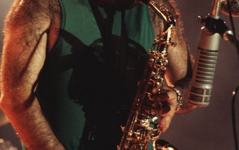 QUANDO CAPPELLO E OCCHIALI BASTANO: LUCIO DALLA E IL DIRITTO ALL’IMMAGINE QUANDO CAPPELLO E OCCHIALI BASTANO: LUCIO DALLA E IL DIRITTO ALL’IMMAGINE
